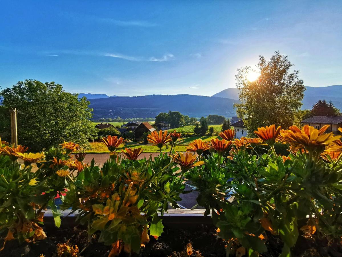 Haus Kathan Kamering Bagian luar foto