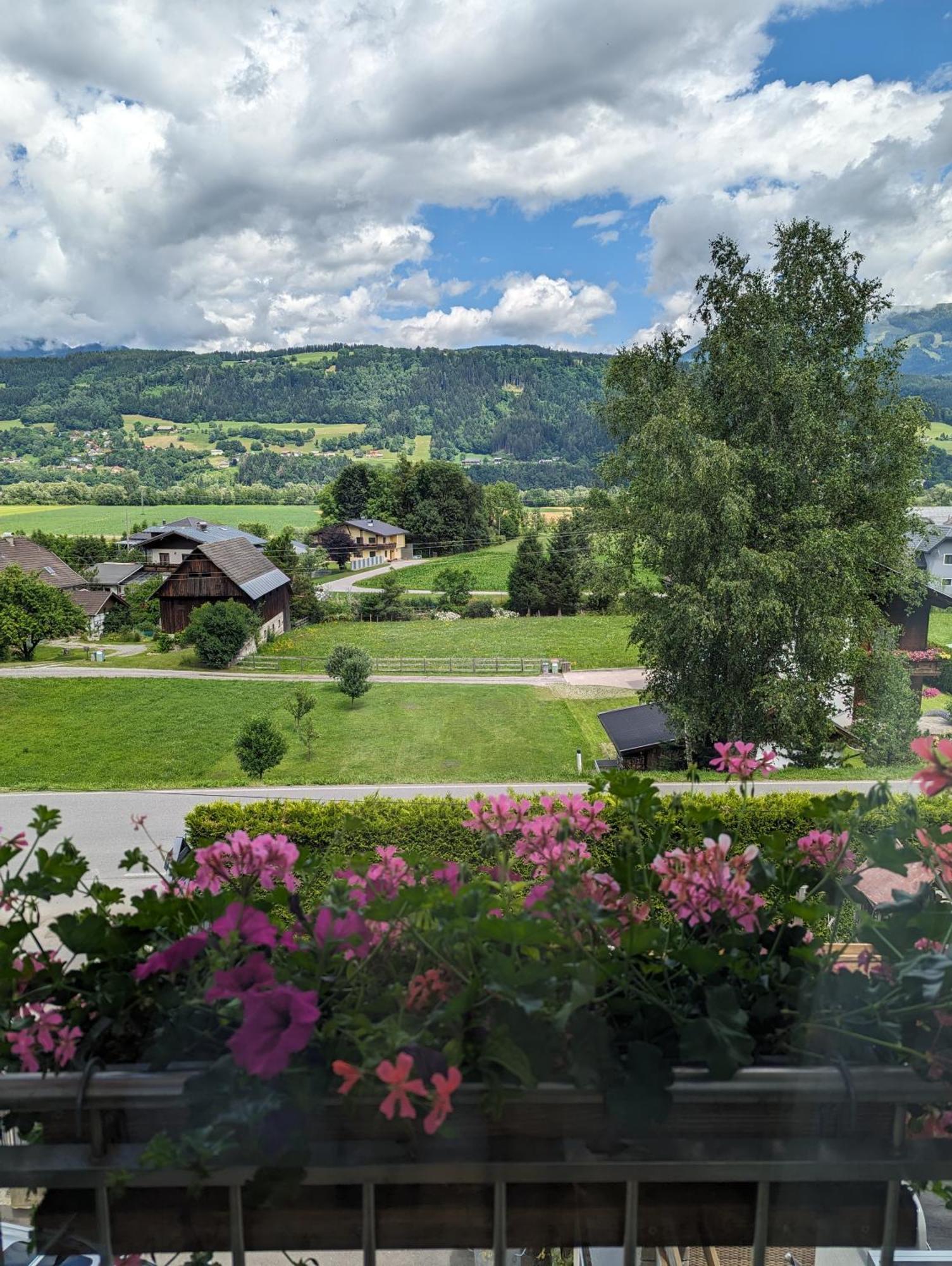 Haus Kathan Kamering Bagian luar foto